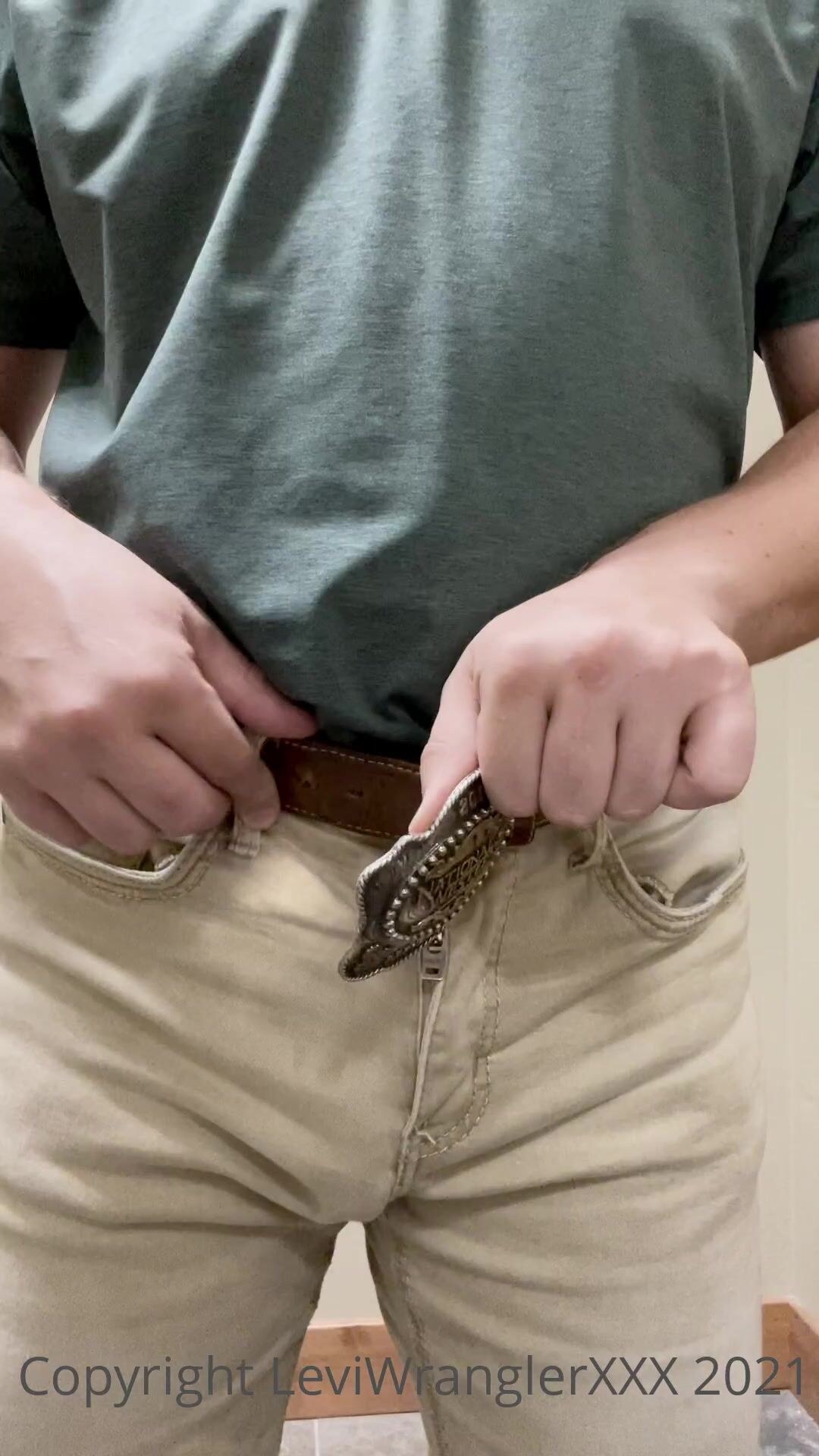 Onlyfans - LeviWranglerXXX - free gay porn video (36)